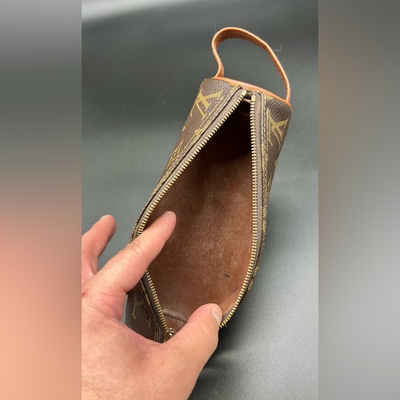 Louis Vuitton Monogram Trousse Ronde - Picture 3 of 7